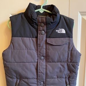 Kids North Face puffer vest - size 5 - NWOT